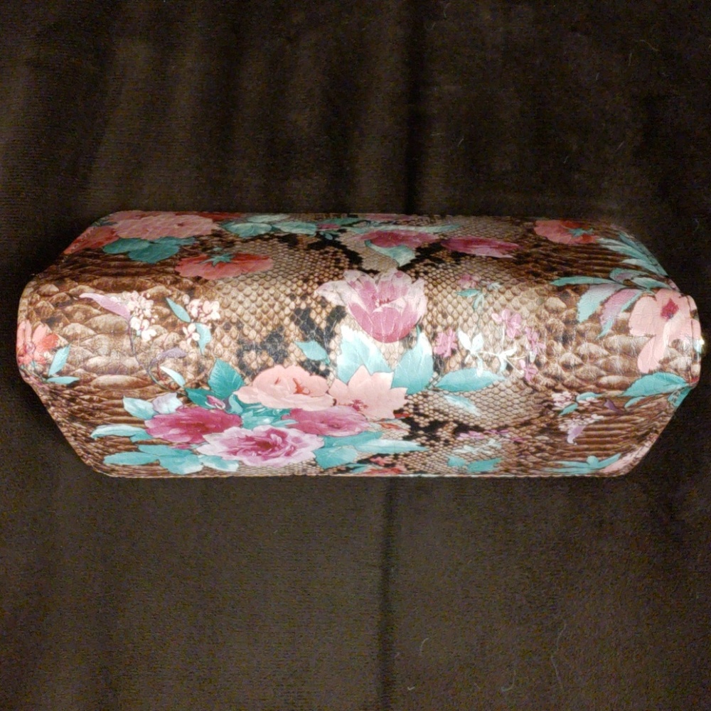 🌈RESTOCKED!Snake Printed with Roses Wallet - Picture 3 of 5